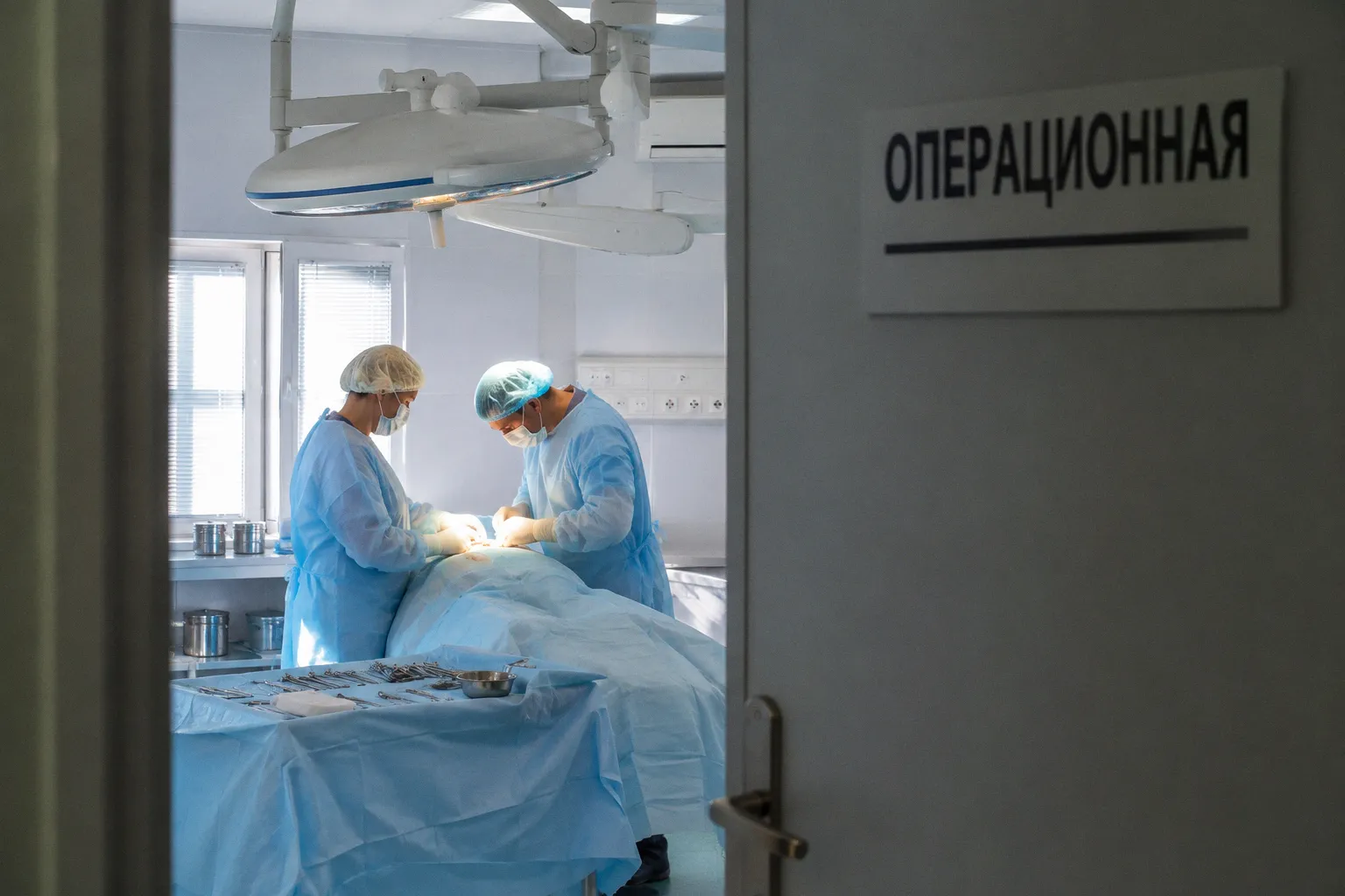 Безопасность фторполимеров в медицине: официальная позиция FDA по имплантатам