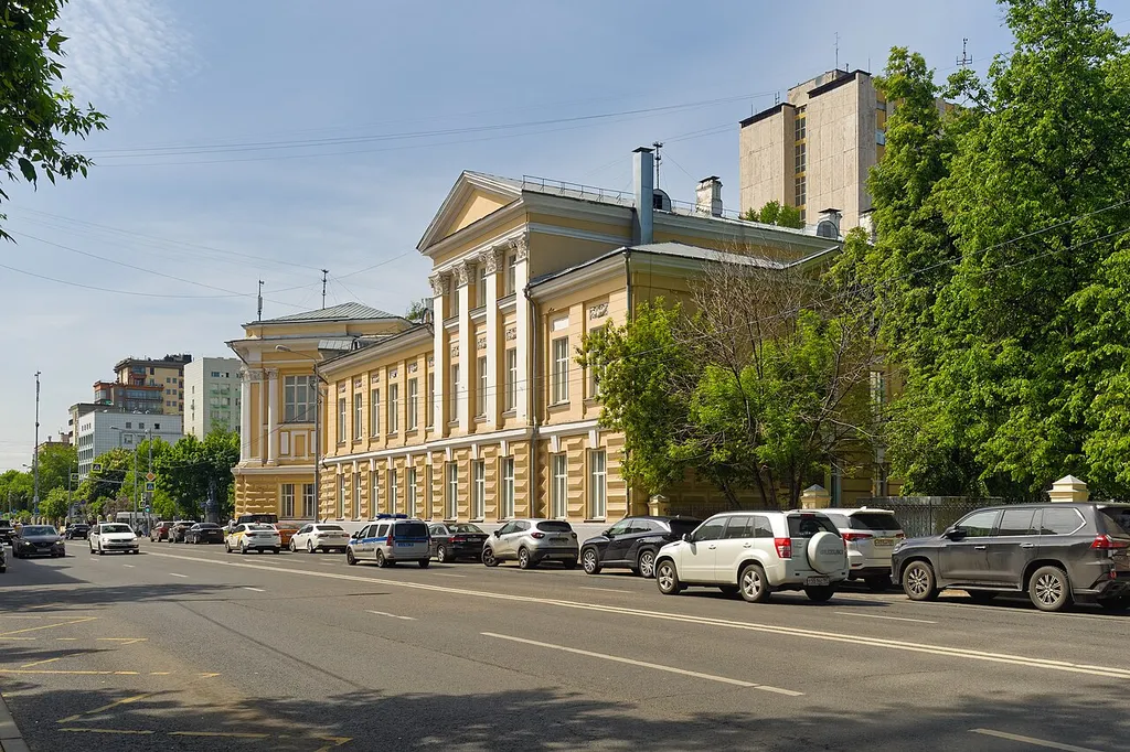 Сравнить клиники по МРТ с контрастом в Москве: цена, время ожидания и качество снимков